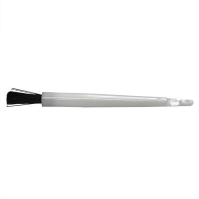 pinceau-brosse-et-fixe-aiguille-blanc-_1